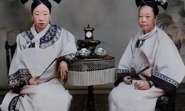 Loạt ảnh màu hiếm thời nhà Thanh: Cận cảnh Từ Hi Thái hậu, hoàng đế Quang Tự bị paparazzi chụp lén