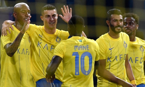 Ngược dòng ngoạn mục trong 10 phút, Ronaldo và Al Nassr chính thức lọt vào vòng bảng giải đấu có Hà Nội FC