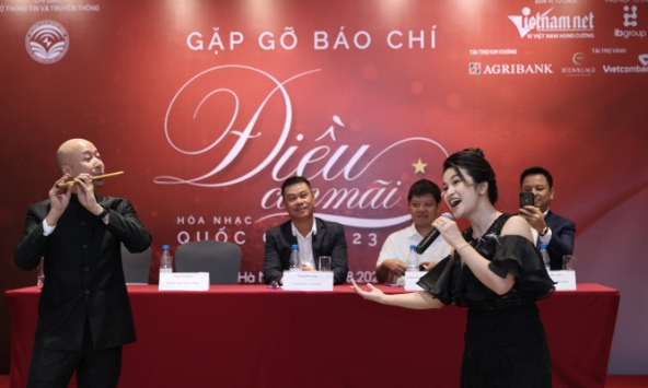 Dàn ca sĩ tên tuổi quy tụ tại Hòa nhạc Quốc gia Điều còn mãi