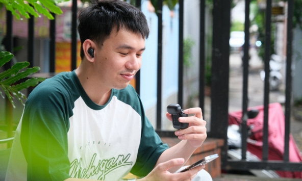 Trải nghiệm JBL Tour Pro 2: Độc lạ tai nghe có màn hình cảm ứng đầu tiên, TW phải như này mới đáng đồng tiền bát gạo!