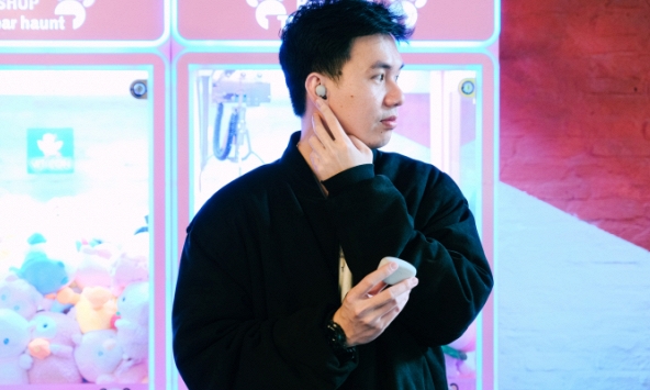 Trải nghiệm tai nghe Sony WF-1000XM5: Chống ồn “ổn áp”, gật/lắc đầu để điều khiển không thể độc lạ hơn! 