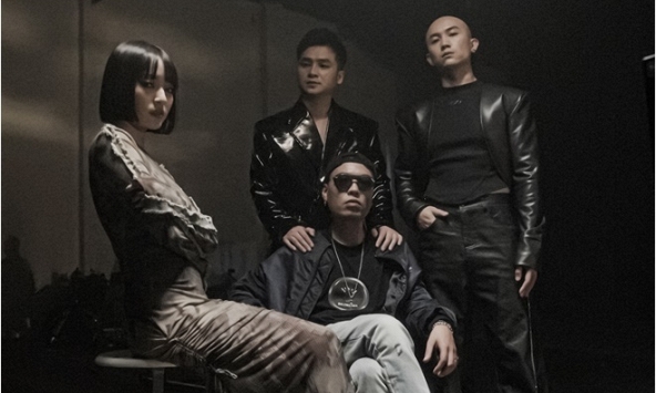LK - HLV Rap Việt “bắt tay” với Vinny Vũ và Hà Anh trong MV 'Cascadeur'
