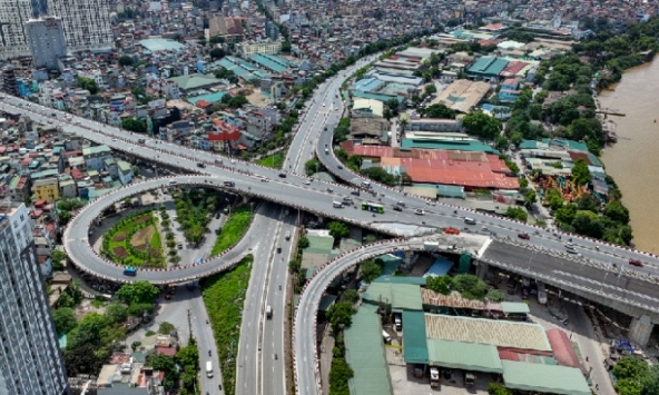 Xây dựng thần tốc, vượt tiến độ 6 tháng, cầu Vĩnh Tuy 2 sẽ giúp giao thông Hà Nội 'bớt khổ'?