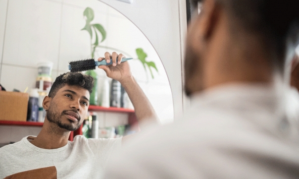 Chải tóc mà thấy dấu hiệu này, cẩn thận gan đã bị xơ hóa lúc nào không hay