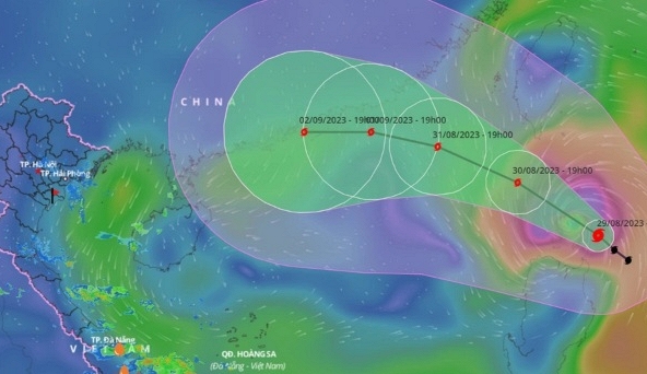 Bão Saola có thể mạnh lên cấp 15 trước khi vào biển Đông