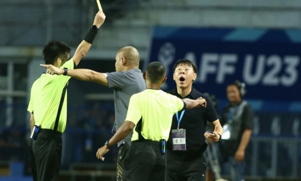 Báo Trung Quốc: “Rất khó để LĐBĐ Đông Á chấp thuận cho Indonesia gia nhập”