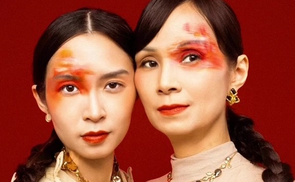 Hiếm thấy vợ “vua hài đất Bắc” Xuân Hinh lộ diện, nhan sắc khiến dân tình ngỡ ngàng 