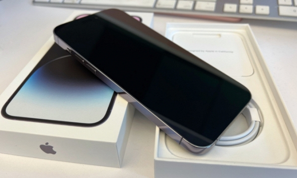 Rò rỉ cuối cùng về iPhone 15 Pro có thể sẽ 'phá vỡ truyền thống' của Apple?