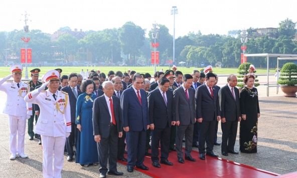 Lãnh đạo Đảng, Nhà nước vào Lăng viếng Chủ tịch Hồ Chí Minh nhân dịp Quốc khánh