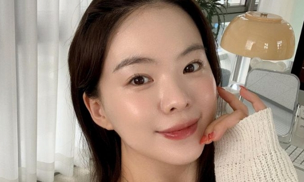 4 bước skincare giúp làn da khô luôn căng mọng, ngậm nước trong mùa thu