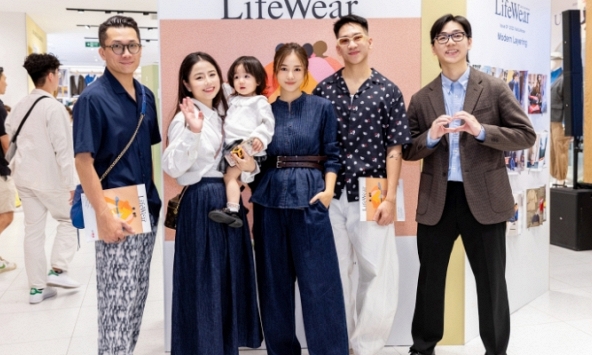 Hội bỉm sữa sành điệu Salim, Hoài Thương lên đồ thanh lịch tham dự sự kiện dịp đầu Thu