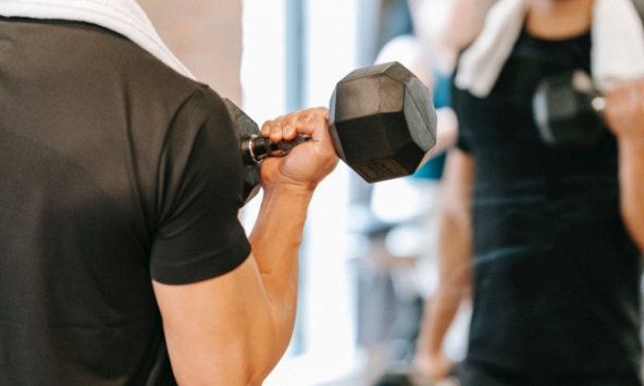 9 thực phẩm tồi tệ nhất cho cơ bắp nhưng nhiều nam giới vẫn vô tư ăn hằng ngày