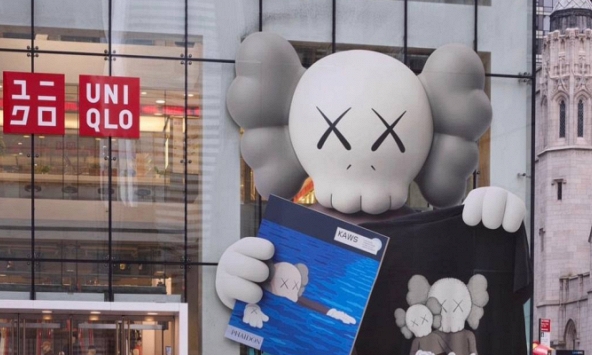 Những lần bén duyên với thời trang tạo nên “cú hích' bùng nổ của Kaws