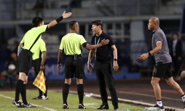 Cầu thủ U23 Việt Nam bị khiếu nại bởi đội bóng cùng khu vực Đông Nam Á