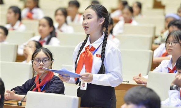 263 trẻ em đóng vai đại biểu Quốc hội trong Phiên họp giả định