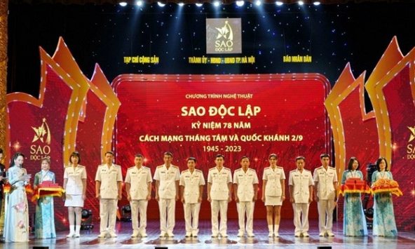 2 “bóng hồng” của Quân chủng Hải quân được vinh danh trong “Sao độc lập”