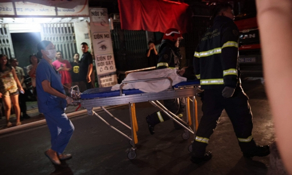 Hà Nội: Nhiều người tử vong trong vụ cháy chung cư mini ở Khương Hạ