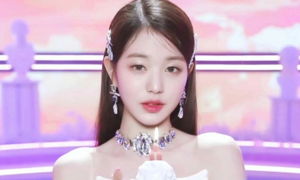 Đại diện chính thức phản hồi tin Jang Won Young mang thai con đầu lòng ở tuổi 19