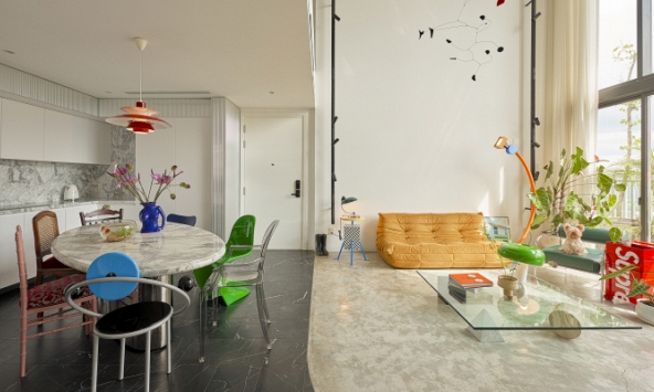 Căn duplex 140m2 'toát ra mùi tiền' của cặp đôi nổi tiếng: Chàng thích sưu tầm đồ nội thất, nàng nhăn mặt vì quá 'đau ví'