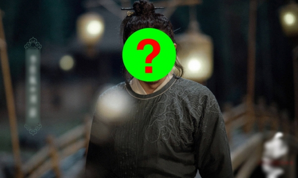 Mỹ nam Hoàn Châu Cách Cách xuống sắc ở tuổi U40, thành công duy nhất sự nghiệp là cưới được Tiểu Yến Tử