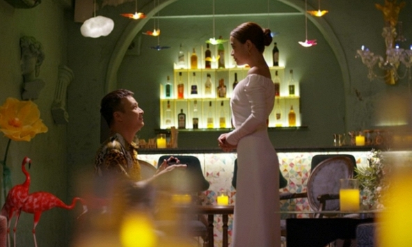 Nam diễn viên Đừng làm mẹ cáu 'cầu hôn' Hoàng Thùy Linh