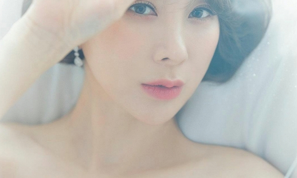 Nữ ca sĩ đình đám bị chồng doanh nhân đâm đơn ly dị chỉ sau 7 tháng cưới, lên tiếng trong sự ngỡ ngàng