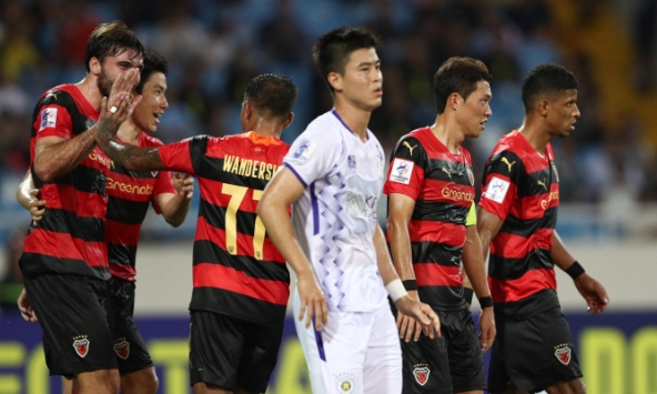 HLV Hàn Quốc: “Tôi bất ngờ vì ghi bàn vào lưới CLB Hà Nội lại dễ như vậy”