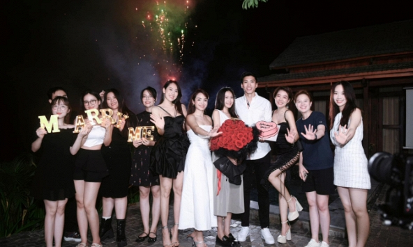 Doãn Hải My nhận xét về màn cầu hôn của Văn Hậu: Anh lãng mạn, tinh tế nhất quả đất