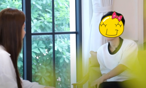 'Đừng nói nghệ sĩ trình diễn thì được quyền hát không tốt. Và đừng nói tôi có vocal tốt nên không lo tới trình diễn'