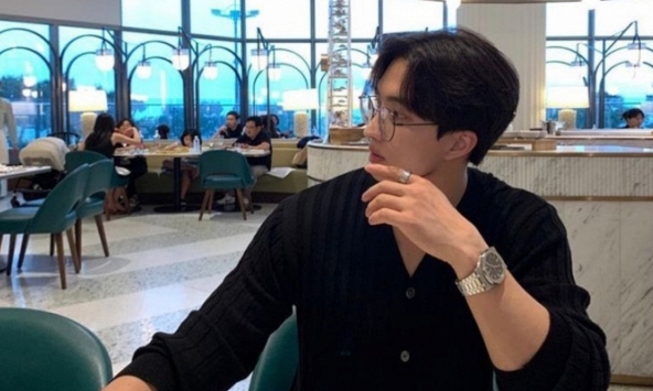 Tự ý ngồi xuống bị đuổi thẳng: 'Cậu đi về đi', nam ứng viên nói gì mà nhà tuyển dụng phải đỏ mặt xin lỗi?