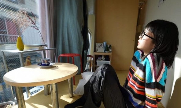 Cô gái Nhật tiết lộ lý do sống trong căn phòng 7m2 khép kín, nằm ngủ ngay cạnh nhà vệ sinh