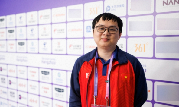 Đại thắng ngày ra quân, SofM có phát biểu đáng suy ngẫm về khả năng giành huy chương của LMHT Việt Nam