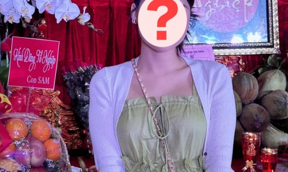 Sao nữ Vbiz lộ bụng lùm lùm, đã mang thai trước thềm tổ chức đám cưới? 