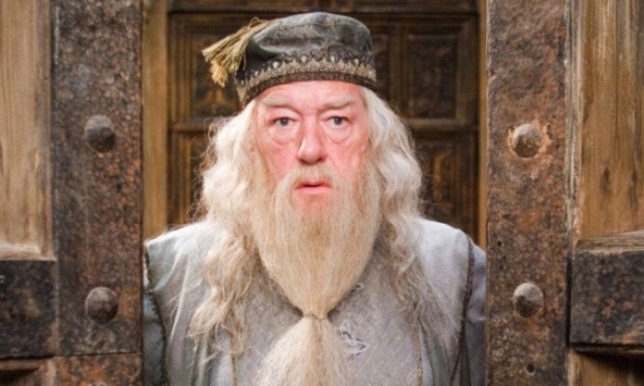 'Thầy Dumbledore' của Harry Potter qua đời ở tuổi 82 