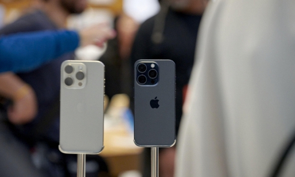 Trước giờ iPhone 15 mở bán chính thức tại Việt Nam: Nhiều người sẵn sàng đợi đến 0h để nhận máy!