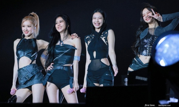 Đến bao giờ chuyện hợp đồng của BLACKPINK mới ngã ngũ?