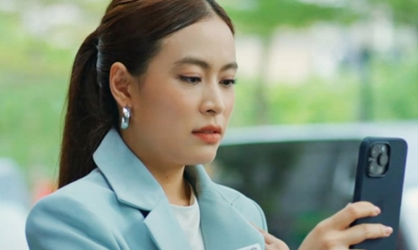 Chỉ 1 cảnh gọi điện thoại mà Hoàng Thùy Linh bị chê xối xả, netizen gọi tên nữ diễn viên này đóng thay