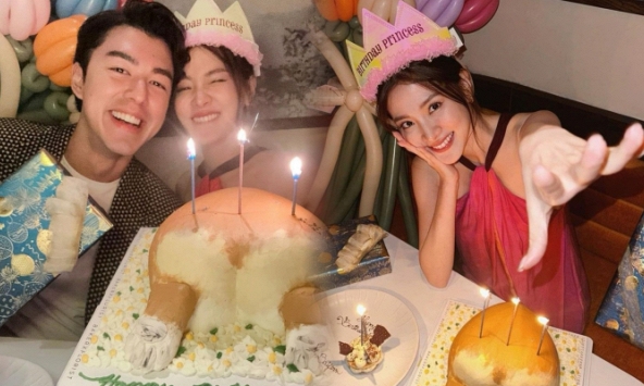 Baifern Pimchanok đón sinh nhất tuổi 31 bên Nine Naphat, gây sốt với khoảnh khắc như được bạn trai cầu hôn