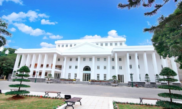 Không phải tiếng Anh, Nhật, Hàn hay Trung, đây mới là thứ tiếng sinh viên tốt nghiệp có tỷ lệ việc làm cao nhất Đại học Hà Nội