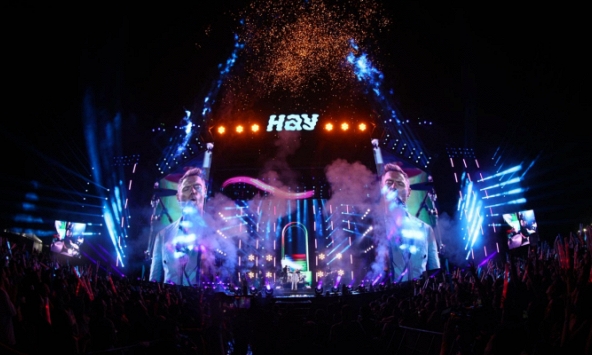 Những khoảnh khắc đáng nhớ tại HAY FEST 2023: Sân khấu mãn nhãn, dàn nghệ sĩ từ tây sang ta diễn sung như mở concert riêng!