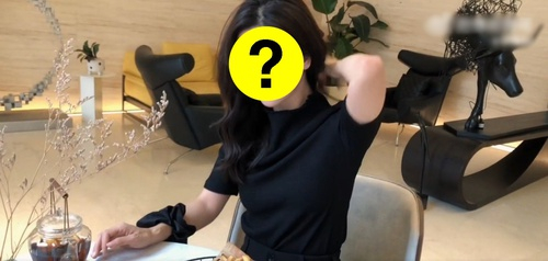 Nữ chính Hoàn Châu Cách Cách 'lão hóa ngược' ở tuổi 41, mất cả sự nghiệp vì ức hiếp Triệu Lệ Dĩnh