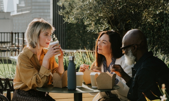 3 cách uống trà và cà phê đáng học hỏi của người dân Vùng Xanh, vừa phòng bệnh, vừa giúp trường thọ