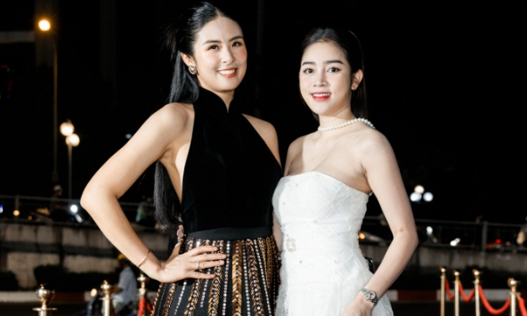 Hoa hậu Ngọc Hân và dàn sao Việt đổ bộ thảm đỏ ra mắt phim 'Giao lộ 8675' tại Hà Nội