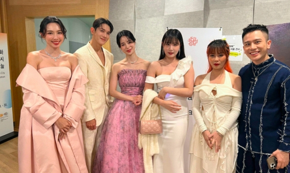 Hoa hậu Thùy Tiên đọ sắc cùng 'ác nữ' Lim Ji Yeon, nhan sắc nàng hậu sáng bừng cả khung hình  