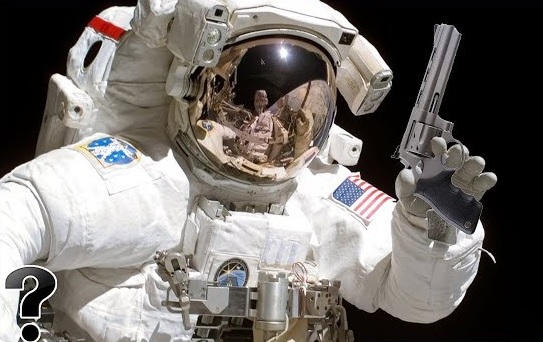 Cả Mỹ lẫn Nga đều từng 'tuồn' súng lên không gian - Điều tồi tệ nào có thể xảy đến nếu họ khai hỏa?