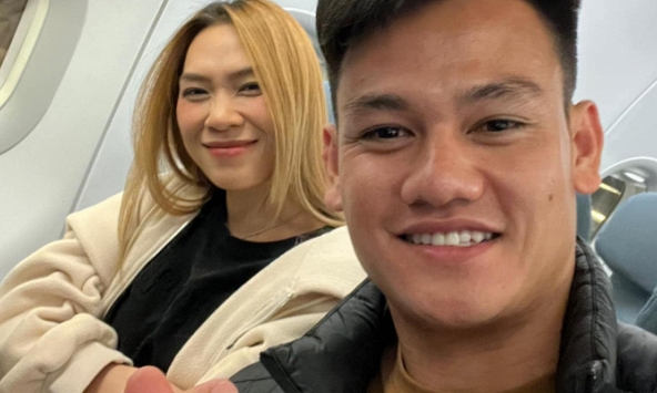Hồ Tấn Tài 'flex' ảnh chụp cùng Mỹ Tâm: '2 ngày 1 đêm săn chị cả năm trời còn Tài chỉ cần một chuyến bay'