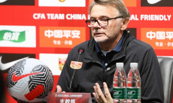 “Khắc tinh” của tuyển Trung Quốc ở đâu khi HLV Troussier nhận thất bại đầu tiên cùng tuyển Việt Nam?