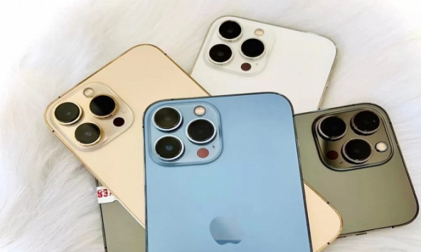 Các mẫu iPhone cũ hạ giá, bán đắt hàng sau khi iPhone 15 ra mắt tròn 1 tháng