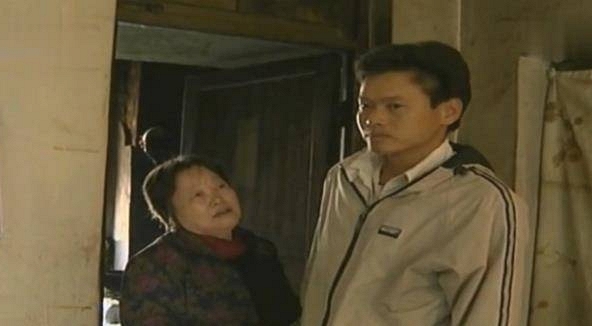 Người đàn ông 37 tuổi ở nhà để bố mẹ nuôi hơn 20 năm, cho rằng mình đã 'đắc đạo' và tìm thấy ý nghĩa thực sự của cuộc sống