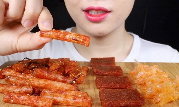 “Nửa cân bằng 1 cân thịt lợn” – Chê món này công nghiệp, thiếu vệ sinh nhưng người Trung Quốc vẫn than vãn về giá?